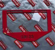 PORTACA DE LICENCIA ROJA GN-125 HS880160BL PROTECTOR BOMBA DE FRENO BLANCO GN-125